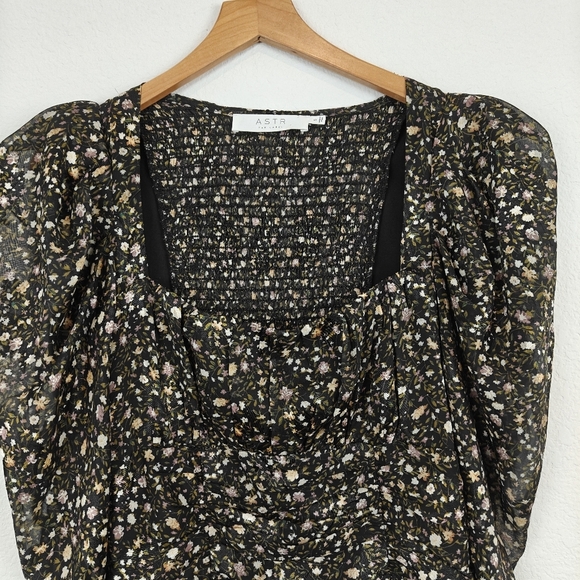 ASTR The Label Black Blush Ditsy Floral Printed Victoria Ruffle Dress Size Small - Picture 9 of 16